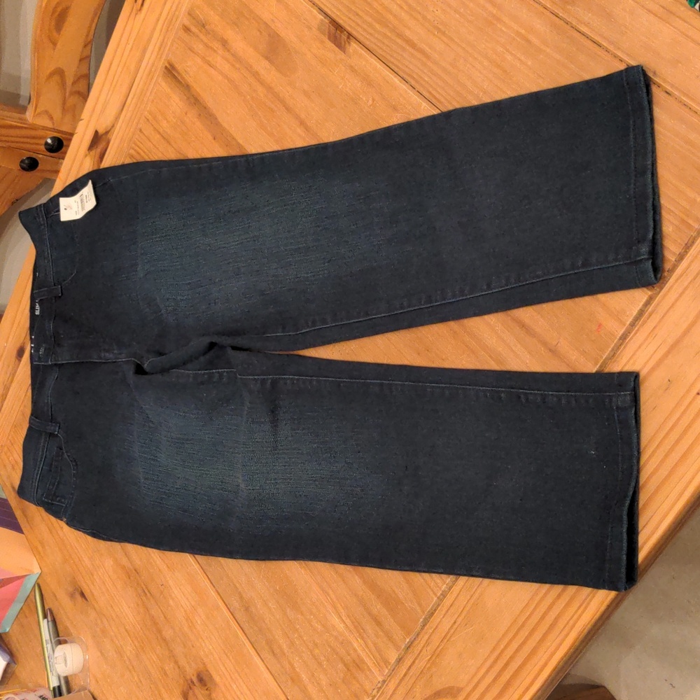 NWT Style& Co Women's Slim Leg Dark Denim Jeans, Size 10PS